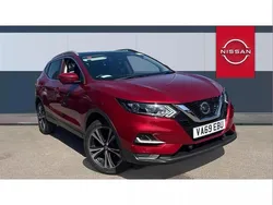 Red Used 2020 Nissan Qashqai N-Connecta SUV | £12,790 (Good price)