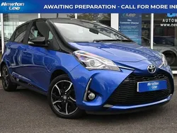 Blue/black Used 2017 Toyota Yaris Hatchback | £9,250 (Fair price)