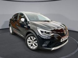 Black Used 2020 Renault Captur Iconic SUV | £12,299 (Fair price)