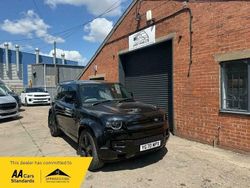 Black Used 2020 Land Rover Defender SE SUV | £46,995 (Fair price)
