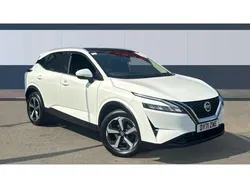 White Used 2021 Nissan Qashqai N-Connecta SUV | £17,672 (Fair price)
