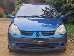 Blue Used 2004 Renault Clio II Dynamique Hatchback | £599 (Good price)
