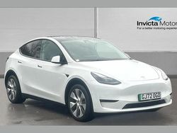 White Used 2022 Tesla Model Y Long Range AWD SUV | £27,750 (Fair price)