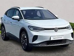 White Used 2025 VW ID.4 Pro SUV | £27,995 (Fair price)