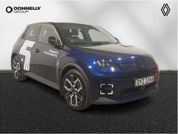 Midnight blue with bla New 2025 Renault R5 Komfort Hatchback | £23,485 (Super price)
