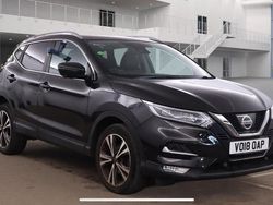 Black Used 2018 Nissan Qashqai Tekna SUV | £9,990 (Fair price)