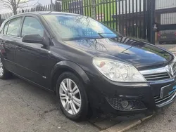 Black Used 2008 Vauxhall Astra Design Edition Hatchback | £1,950 (Good price)