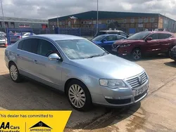 Blue Used 2009 VW Passat Highline Sedan | £1,757 (Good price)