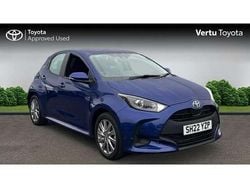 Blue Used 2022 Toyota Yaris Hybrid Hatchback | £16,027 (Good price)