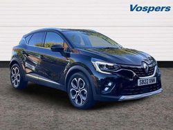 Black Used 2022 Renault Captur SE SUV | £15,450 (Fair price)