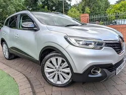 Mercury silver Used 2016 Renault Kadjar Signature SUV | £6,475 (Fair price)