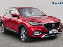 Tri coat dynamic red Used 2022 MG HS Exclusive SUV | £16,593 (Fair price)