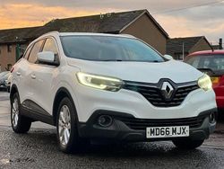 White Used 2017 Renault Kadjar Dynamique SUV | £9,495 (Fair price)