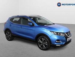 Blue Used 2017 Nissan Qashqai N-Connecta SUV | £14,149 (Fair price)