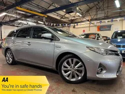 Grey Used 2013 Toyota Auris Hybrid Estate | £7,489 (Fair price)