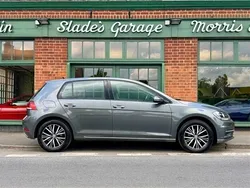 Indium grey metallic Used 2018 VW Golf VII SE Hatchback | £11,450 (Fair price)