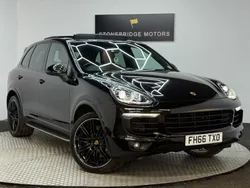 Black Used 2017 Porsche Cayenne SUV | £27,999 (Fair price)