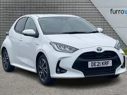White Used 2021 Toyota Yaris Hybrid Design Hatchback | £15,190 (Fair price)