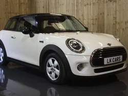 White Used 2020 Mini Cooper Classic Hatchback | £10,995 (Super price)