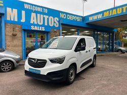 White Used 2020 Vauxhall Combo Edition MPV | £5,995 (Good price)