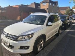 White Used 2015 VW Tiguan R-line Edition SUV | £10,999 (Fair price)