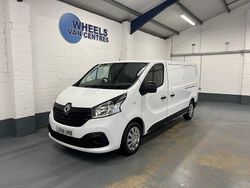 White Used 2019 Renault Trafic Business MPV | £7,790 (Super price)