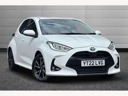 White Used 2022 Toyota Yaris Hybrid Design Hatchback | £17,395 (Fair price)