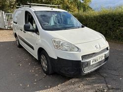 White Used 2014 Peugeot Partner S MPV | £3,995 (A bit pricey)
