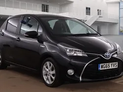 Black Used 2015 Toyota Yaris Hybrid Sport Hatchback | £9,450 (Expensive)