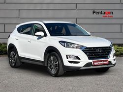 White Used 2019 Hyundai Tucson Premium SUV | £13,707 (Fair price)