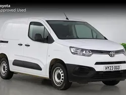 White Used 2023 Toyota Proace Active Van | £12,000 (Good price)