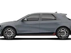 New 2025 Hyundai Ioniq 5 SUV | £61,960 (Super price)