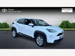 White Used 2024 Toyota Yaris Hybrid Hatchback | £22,471 (Expensive)