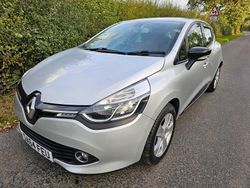Silver Used 2014 Renault Clio IV Dynamique Hatchback | £3,395 (Fair price)