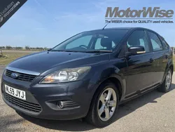 Grey Used 2009 Ford Focus Zetec Hatchback | £1,495 (Fair price)