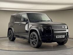 Santorini black Used 2022 Land Rover Defender HSE SUV | £51,700 (Good price)