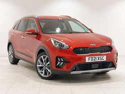 Red Used 2021 Kia Niro 3 SUV | £18,998 (Fair price)