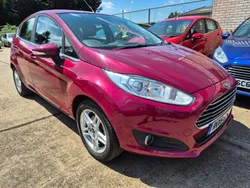 Red Used 2015 Ford Fiesta Zetec Hatchback | £6,995 (Fair price)