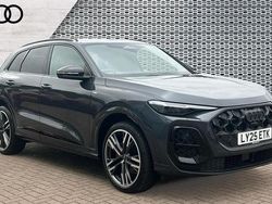 Grey Used 2025 Audi Q5 Advanced SUV | £52,797 (Expensive)