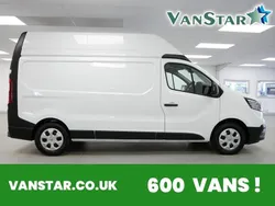White Used 2022 Renault Trafic Business Van | £21,989 (Expensive)