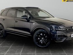 Used 2023 VW Touareg Black Edition SUV | £23,995 (Fair price)