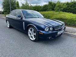 Azure blue Used 2009 Jaguar XJ Sovereign Sedan | £4,995 (Fair price)