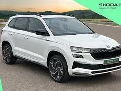 Moon white metallic Used 2022 Skoda Karoq SportLine SUV | £25,995 (Fair price)