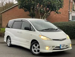 White Used 2014 Toyota Previa T2 MPV | £995