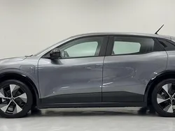 Metallic shadow grey New 2024 Renault Mégane Equilibre Hatchback | £25,450 (Expensive)