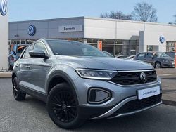 Silver Used 2022 VW T-Roc Life SUV | £17,490 (Fair price)