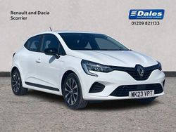 Solid glacier white Used 2023 Renault Clio V Evolution Hatchback | £17,000 (Fair price)
