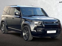 Black Used 2023 Land Rover Defender HSE Dynamic SUV | £67,990 (Expensive)