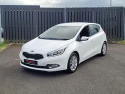 White Used 2016 Kia Ceed 2 Hatchback | £5,995 (Fair price)
