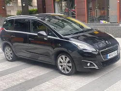 Black Used 2016 Peugeot 5008 Allure MPV | £4,690 (Super price)